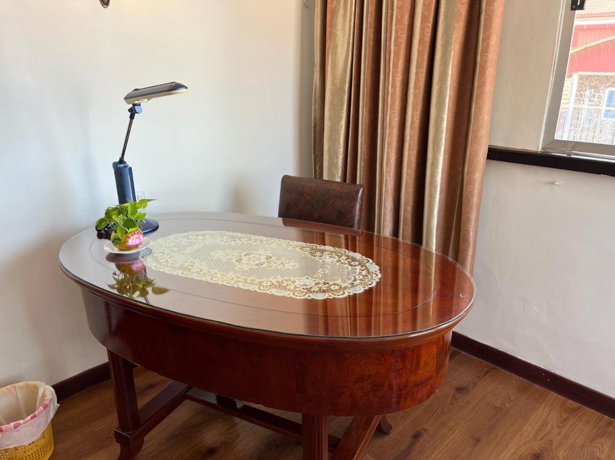 Chung Hsin Hotel 中信酒店 Phnom Penh Luaran gambar