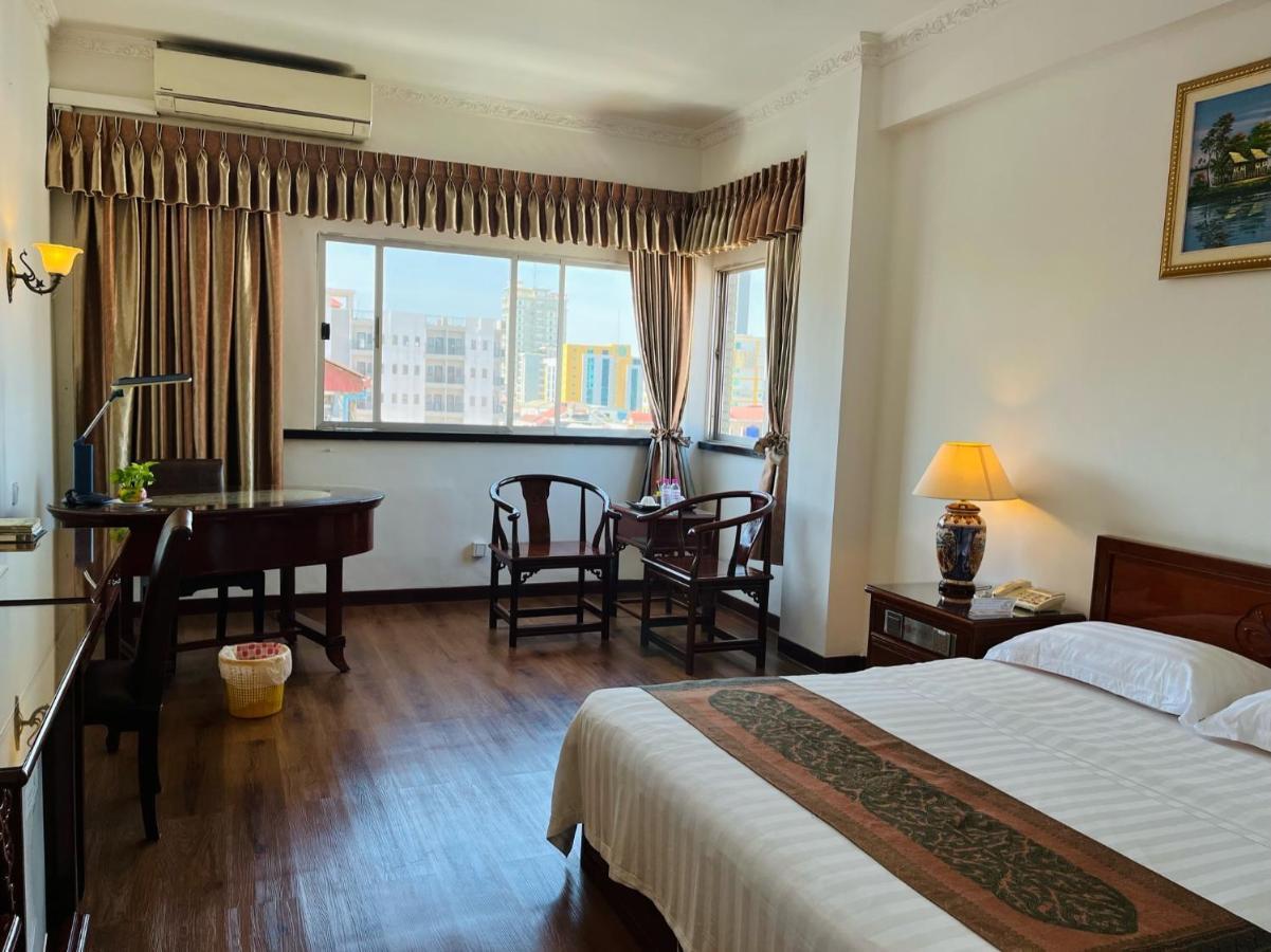 Chung Hsin Hotel 中信酒店 Phnom Penh Luaran gambar