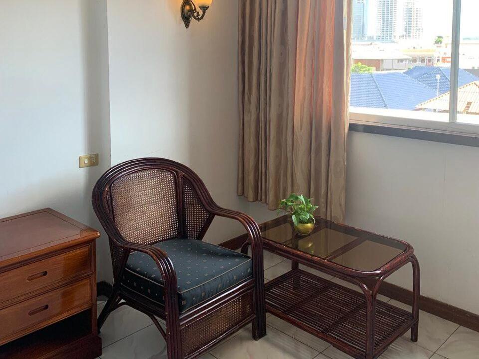 Chung Hsin Hotel 中信酒店 Phnom Penh Luaran gambar