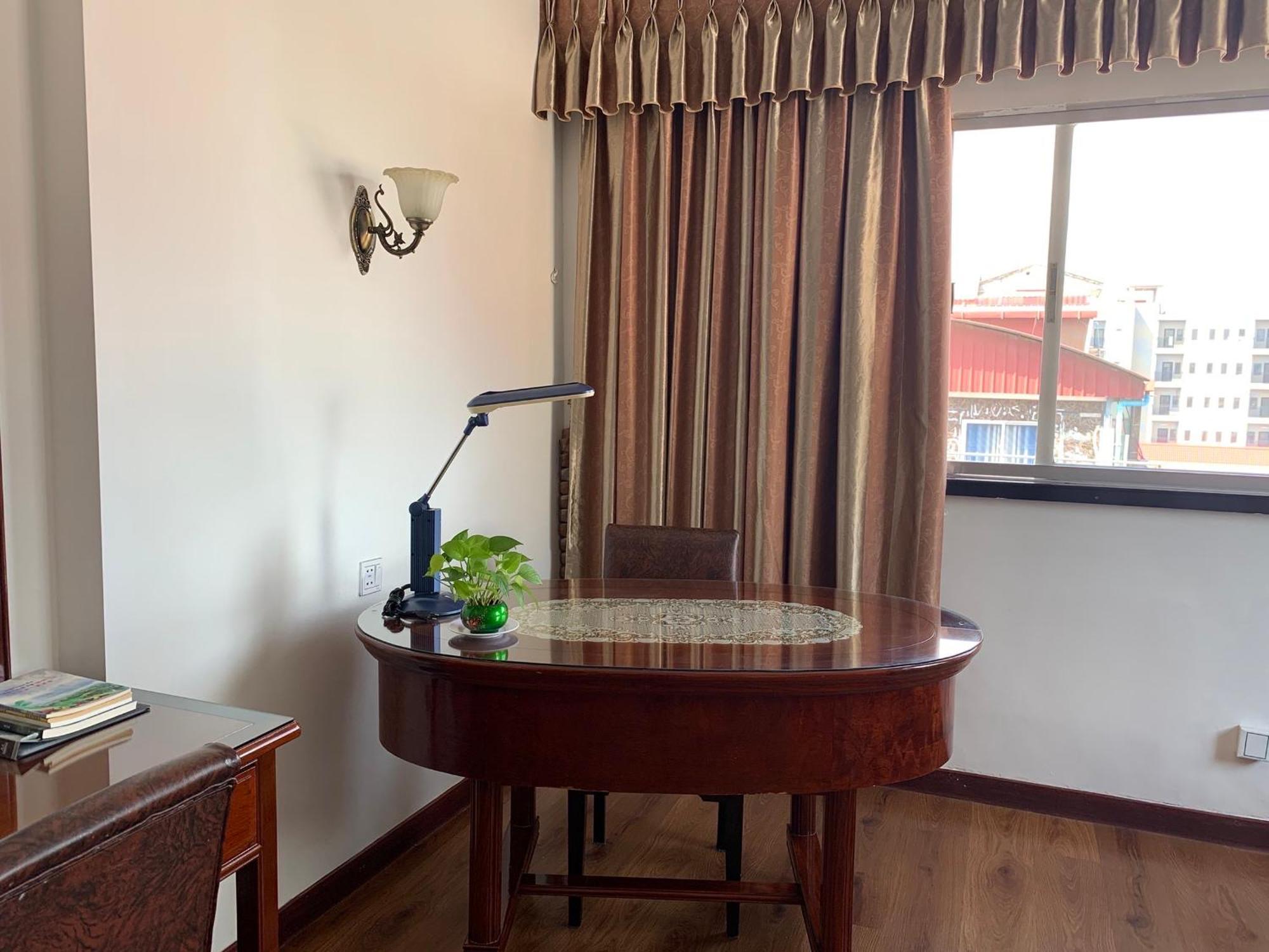 Chung Hsin Hotel 中信酒店 Phnom Penh Luaran gambar